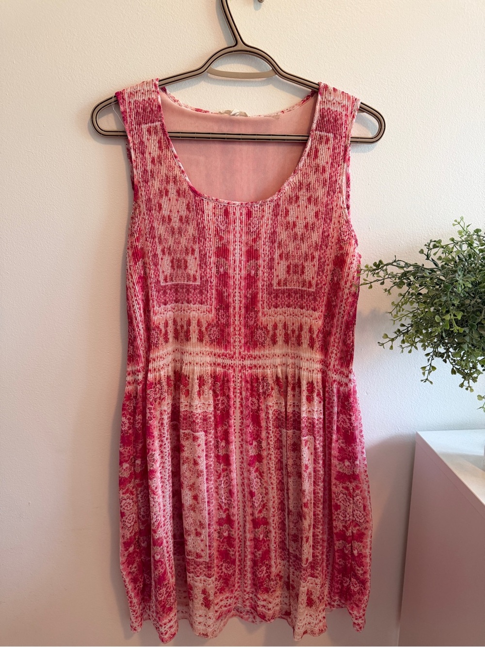 Jane and Delancey Pink Patterned Sleeveless Mini Dress